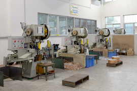 生产车间及生产设备